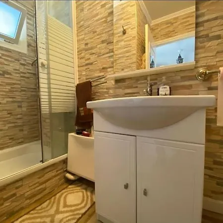 Nouveau! Centre Avec Terrasse Vue Mer, Classe 2 Etoiles Apartment *